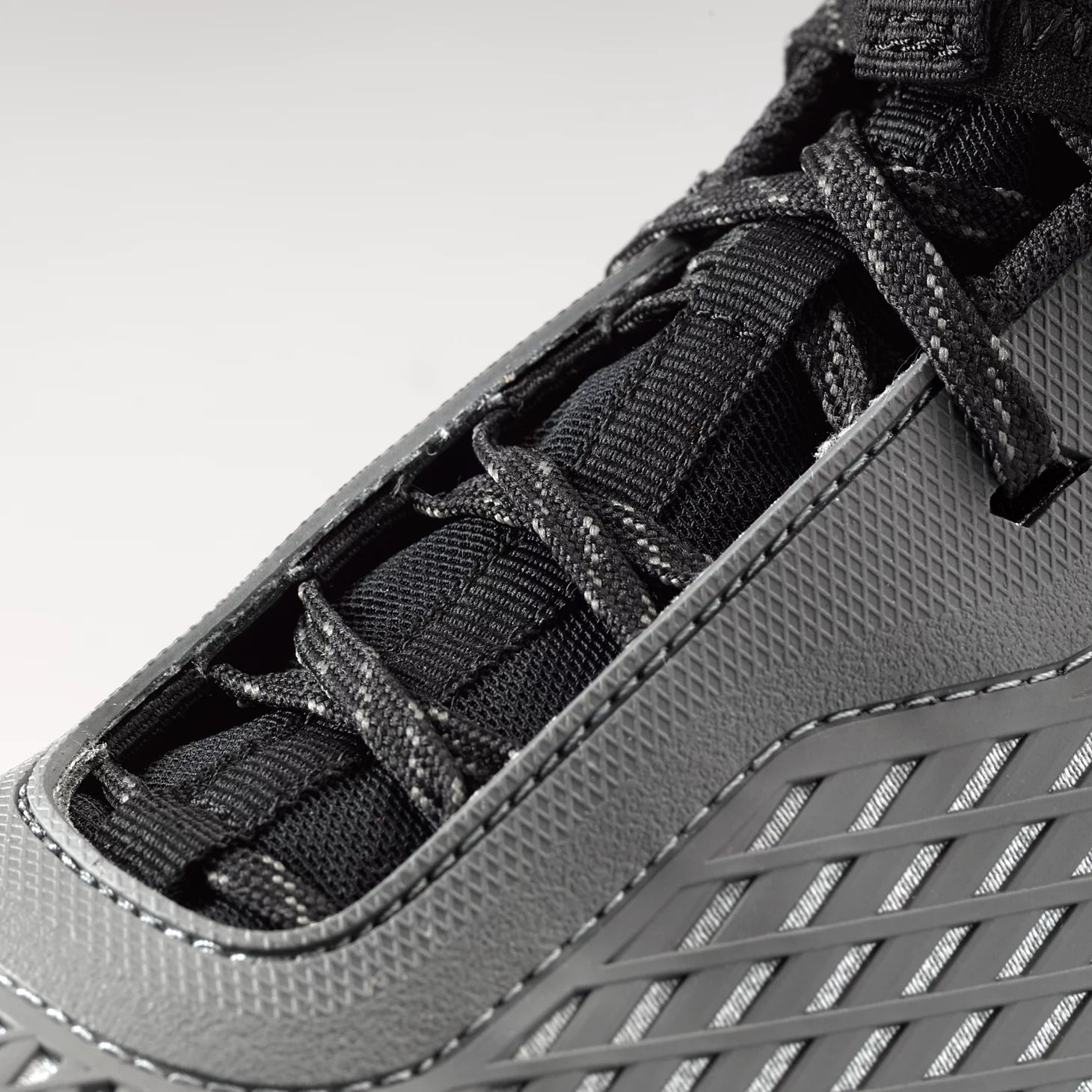 PRO Approach Shoes